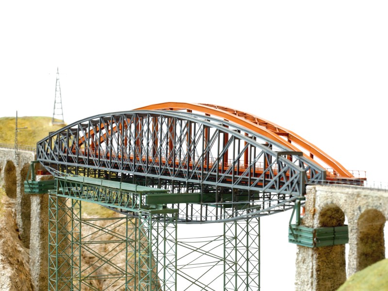 A model for a replacement of the steel structure of the Trisanna Bridge: 
