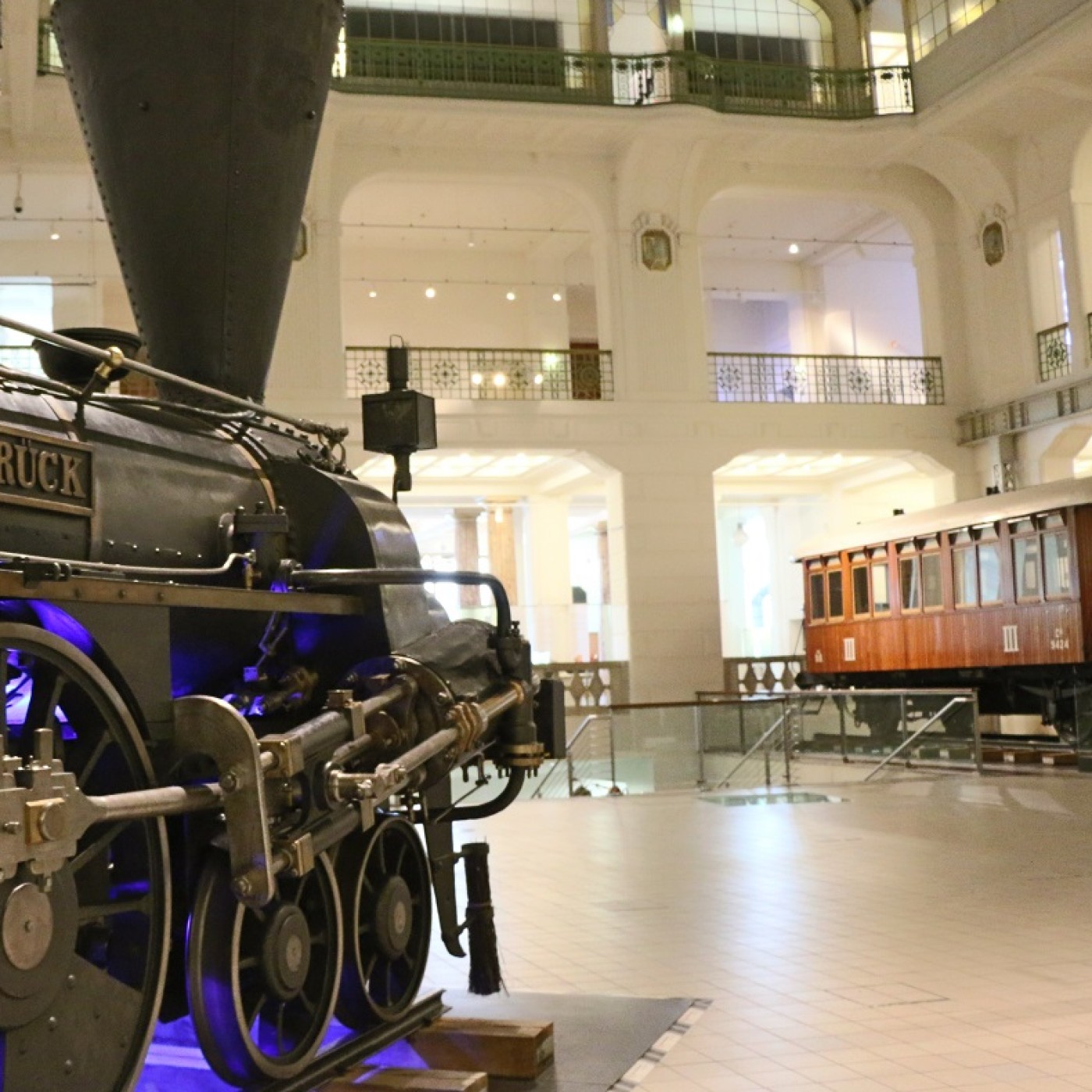 locomotive.adventure