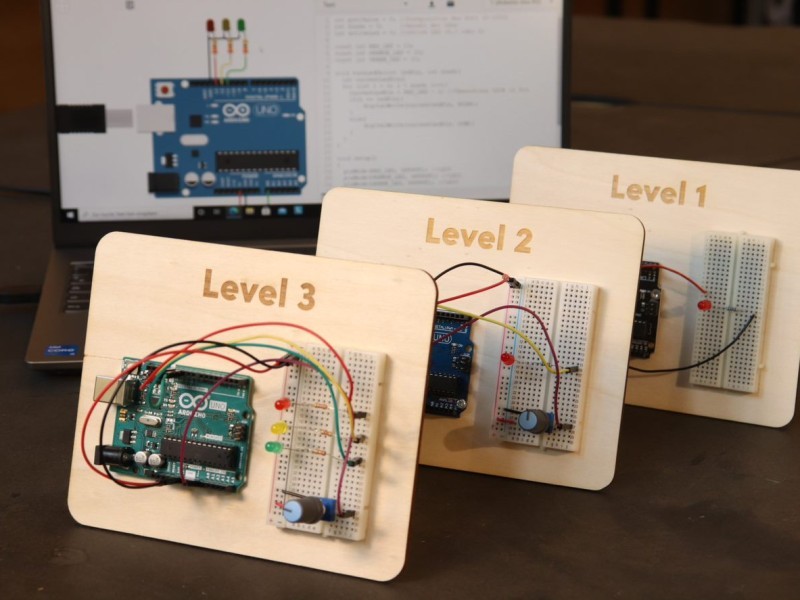 Aktion „Zahle 2 für 3“-Paket: 

Mikrocontroller-Programmieren für Einsteiger_innen