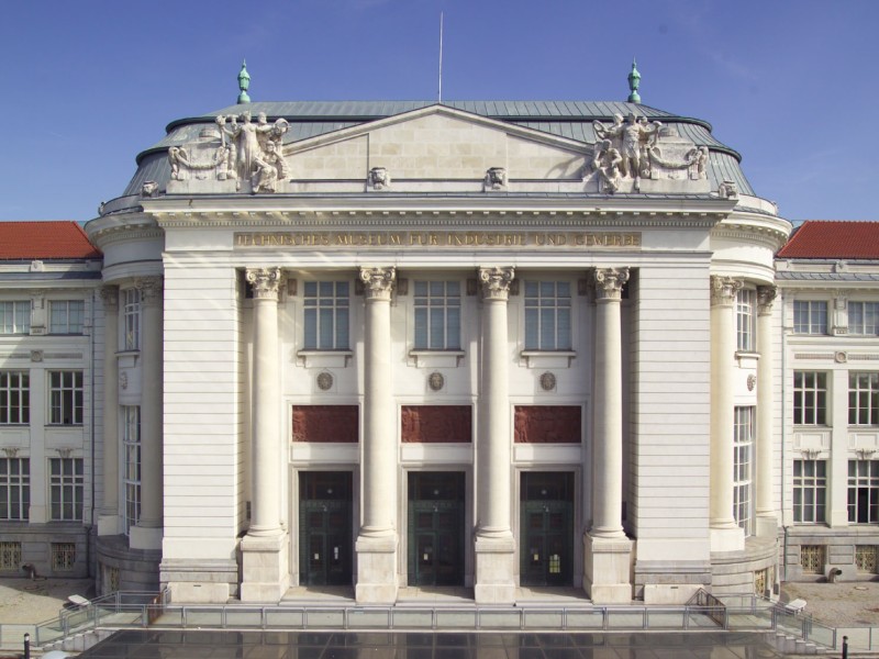 Frontalansicht des Technischen Museums Wien: Frontalansicht des Technischen Museums Wien