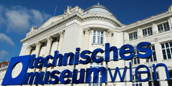 : Technisches Museum: Außenansicht