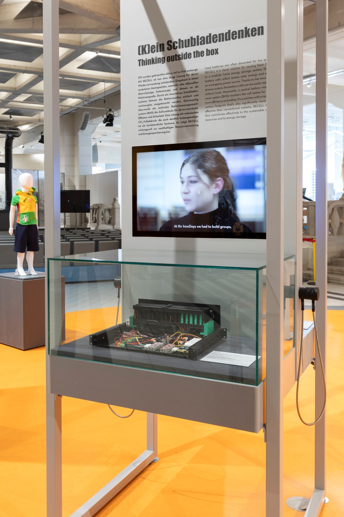 Überblick: Innovation Corner mit dem Thema „Junge Ideen. Innovator_innen und ihre Geschichte“, Projekt: (K)ein Schubladendenken (RECELL)