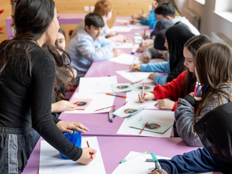 : Based on their personal reflections, the students create mind maps.