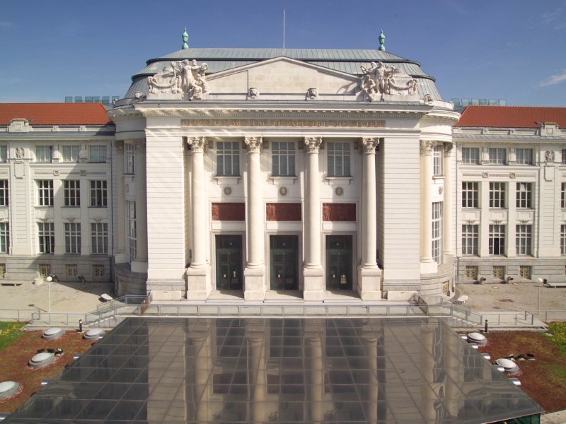 : Technisches Museum: Außenansicht
