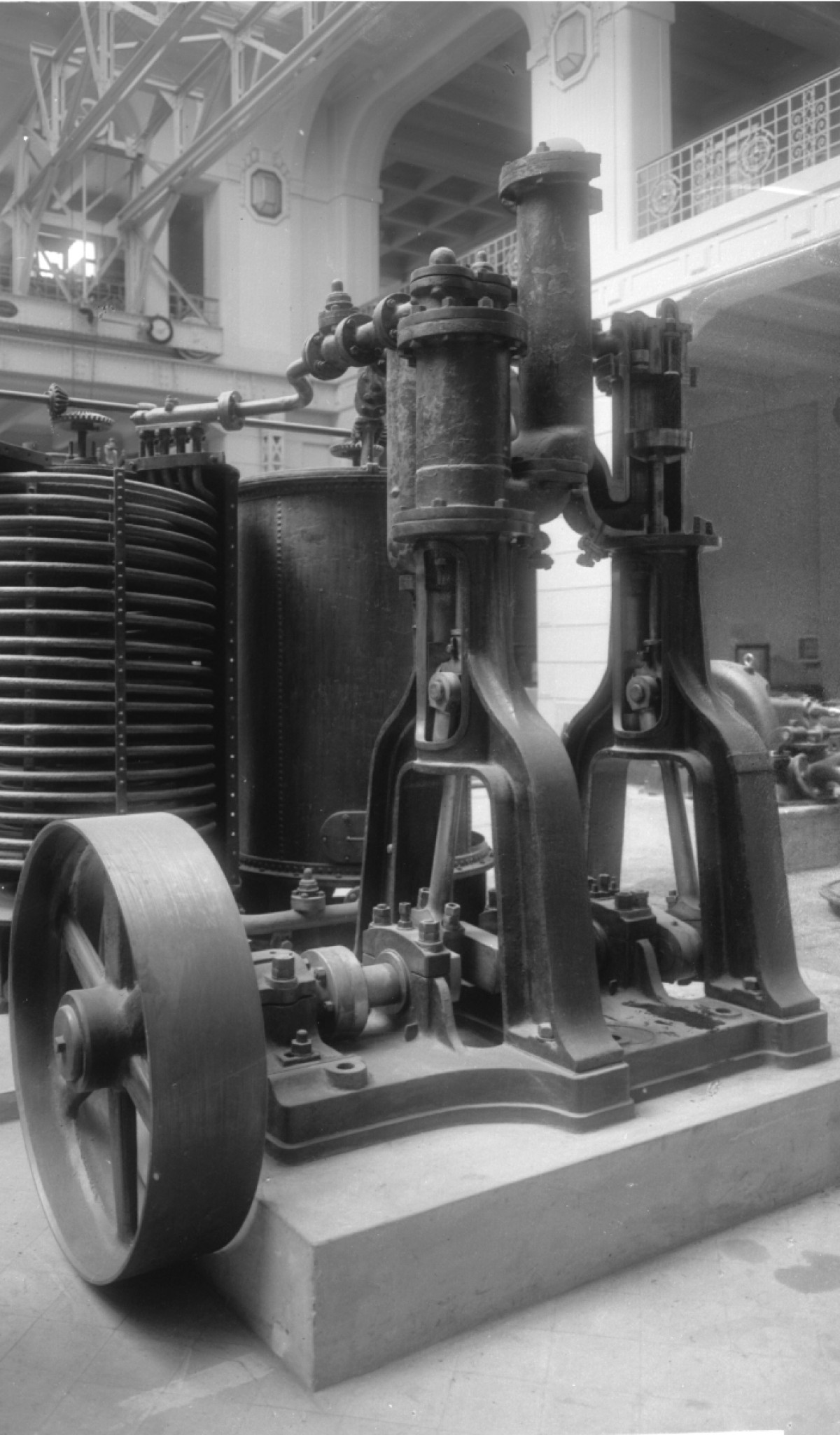 Linde-Eismaschine von 1877 (TMW-Bildarchiv, FA-118982): Linde-Eismaschine von 1877 (TMW-Bildarchiv, FA-118982)