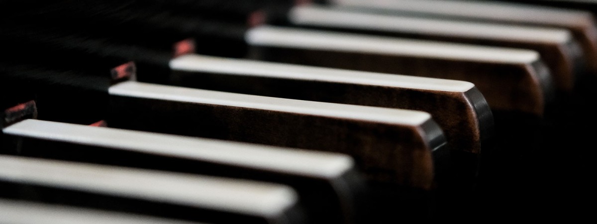 Tastatur der Buckow-Orgel (Ausschnitt)