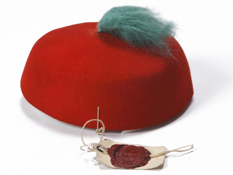 A women fez: 