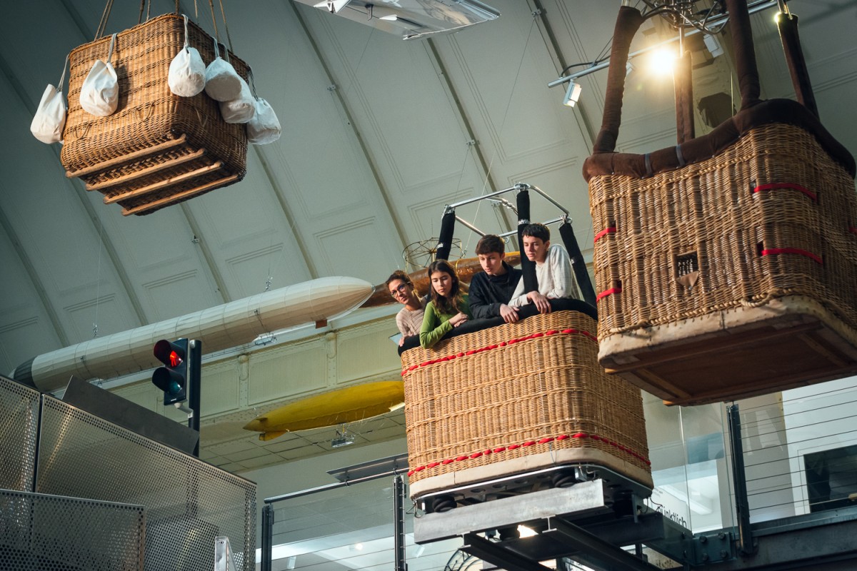 Im Technischen Museum Wien können Besucher_innen ihre Schwindelfreiheit erproben: Im Technischen Museum Wien können Besucher_innen ihre Schwindelfreiheit erproben