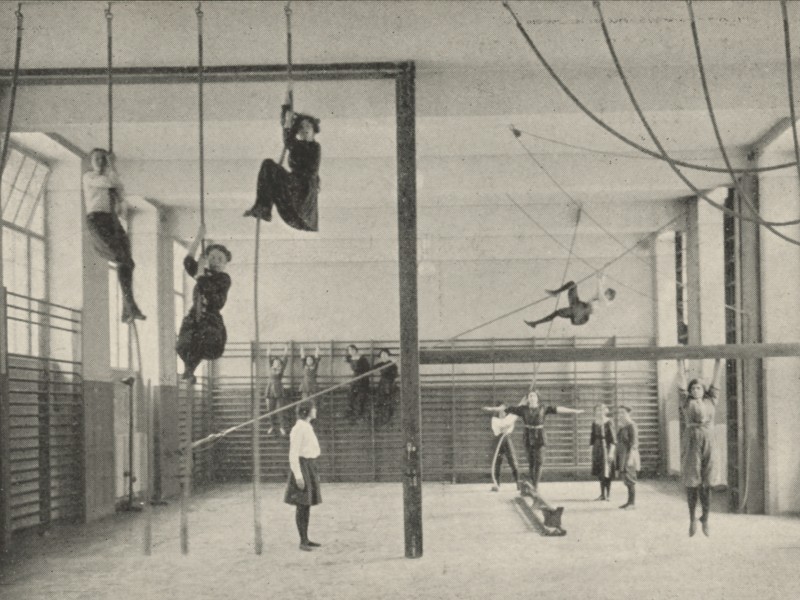 In the gymnasium of the school building of Wiener Frauen-Erwerb-Vereins (Home Economics School of the Vienna Women's Employment Association: 