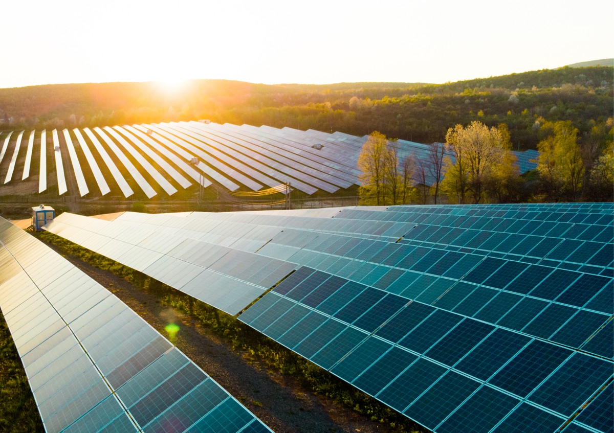 Seit dem Jahr 2008 werden Photovoltaik-Anlagen unter anderem durch den Klima- und Energiefonds gefördert. Damit wurde ein starker Heimmarkt geschaffen: Seit dem Jahr 2008 werden Photovoltaik-Anlagen unter anderem durch den Klima- und Energiefonds gefördert. Damit wurde ein starker Heimmarkt geschaffen