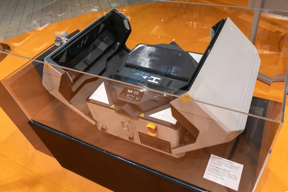 „Drone-in-a-Box“-System (Globe Flight)