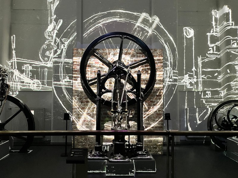 Ausstellungsansicht "Energie", Dampfmaschinengalerie: