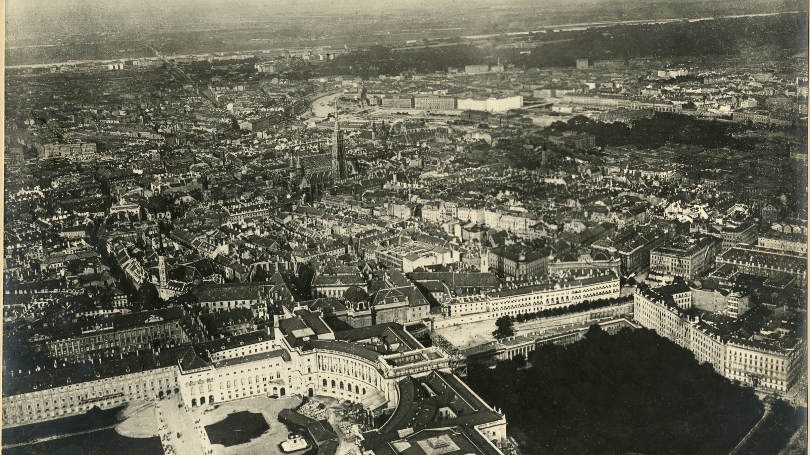 Ballonaufnahme von Wien aus dem Jahr 1899