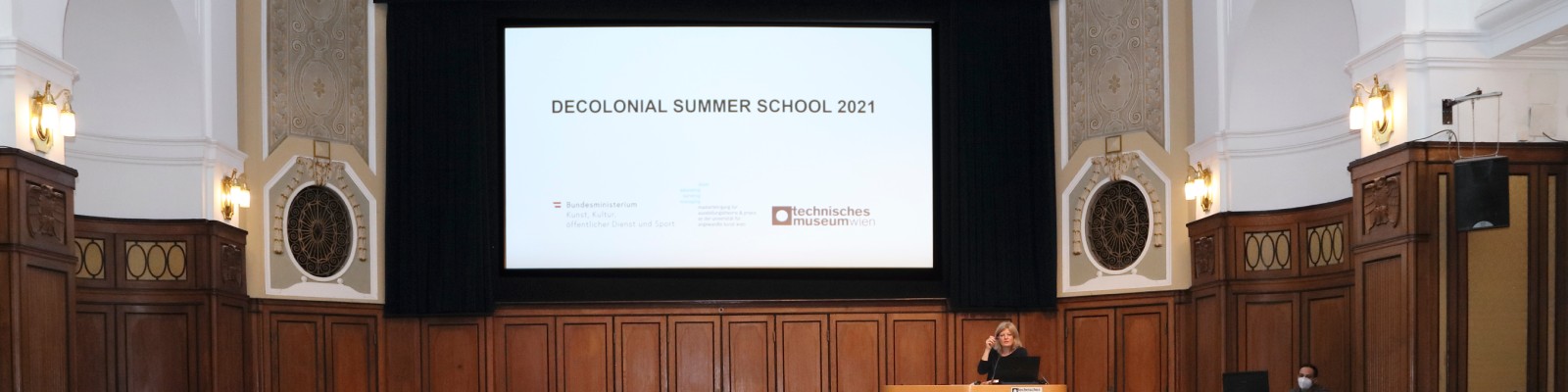 „Decolonial Summer School": 40 ExpertInnen aus österreichischen und deutschen Institutionen und VertreterInnen von Initiativen und NGOs trafen sich zum gemeinsamen Austausch