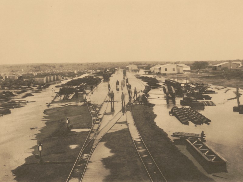 Album sheet with inscription: "Otavi Railway. Omaruru railway station immediately after the cloudburst on 22.2.1906." : 