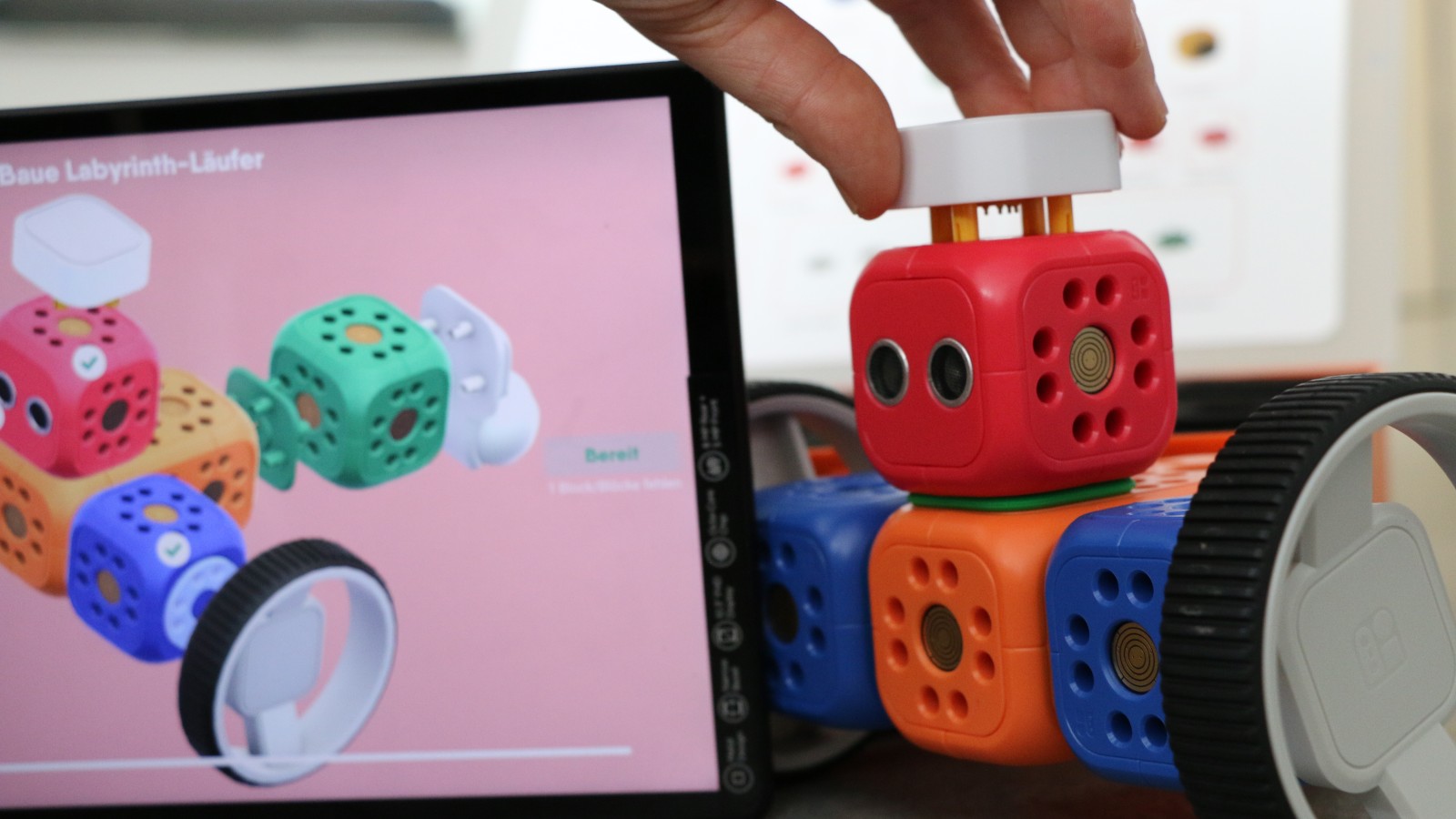 : Logorobo programmieren mit einem Tablet