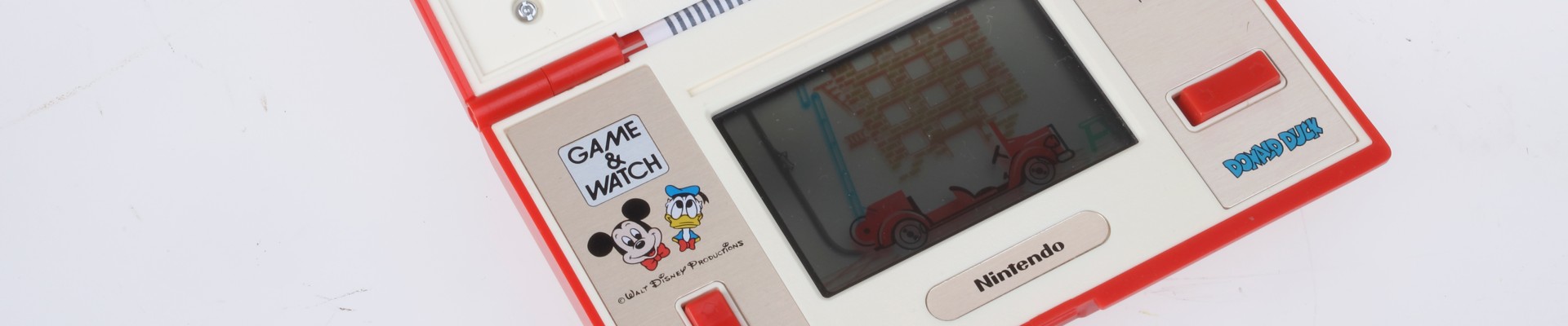 1. Eine Nintendo Game & Watch "Multi Screen - Mickey & Donald DM-53" Spielkonsole: 