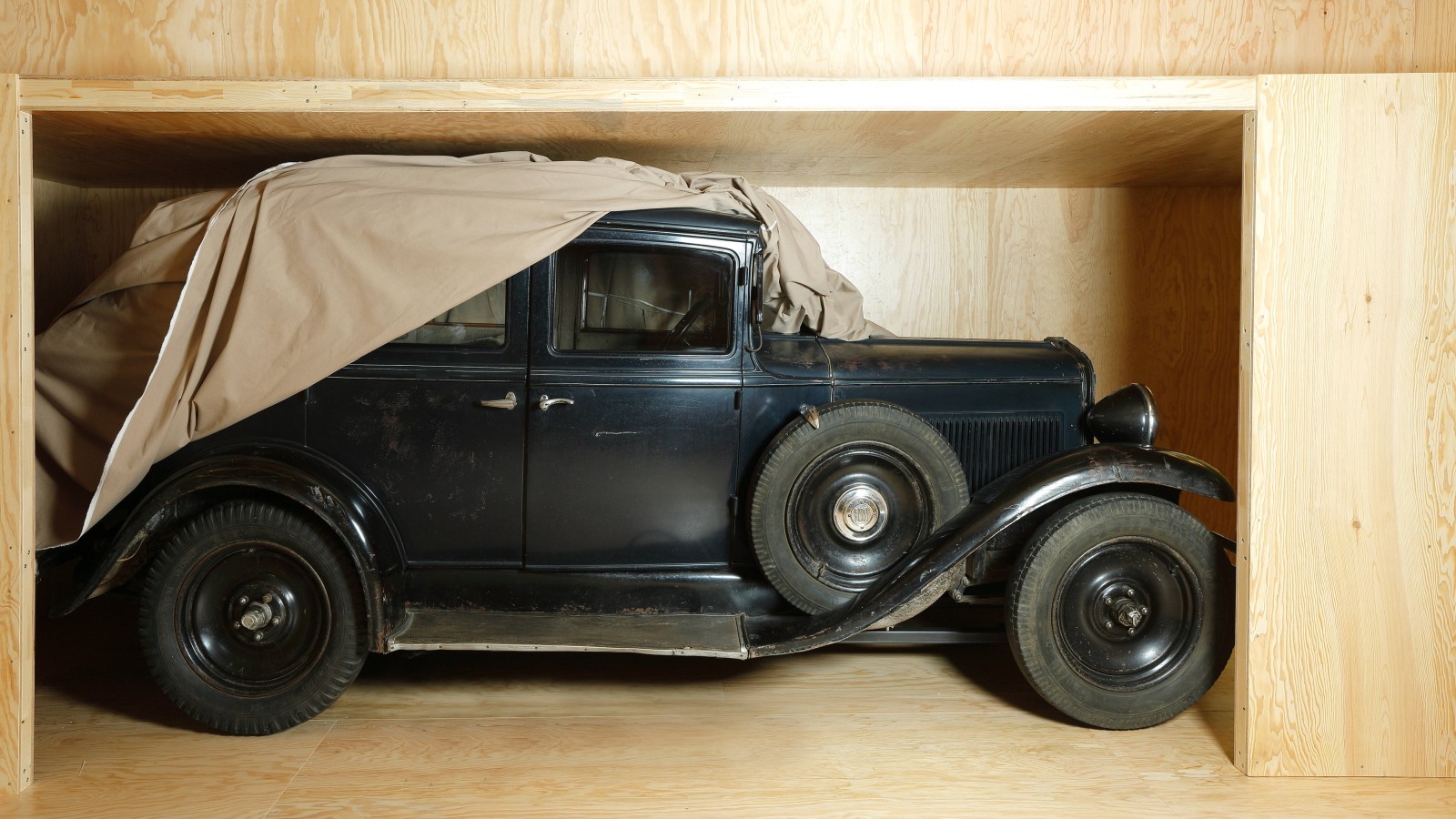 Fiat 522 C (ehem. Besitzerin: Rosa Glückselig) in der Ausstellung „Inventarnummer 1938“